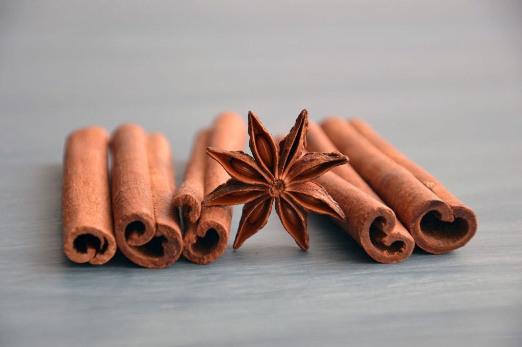 medical benefits of cinnamon for sore throat