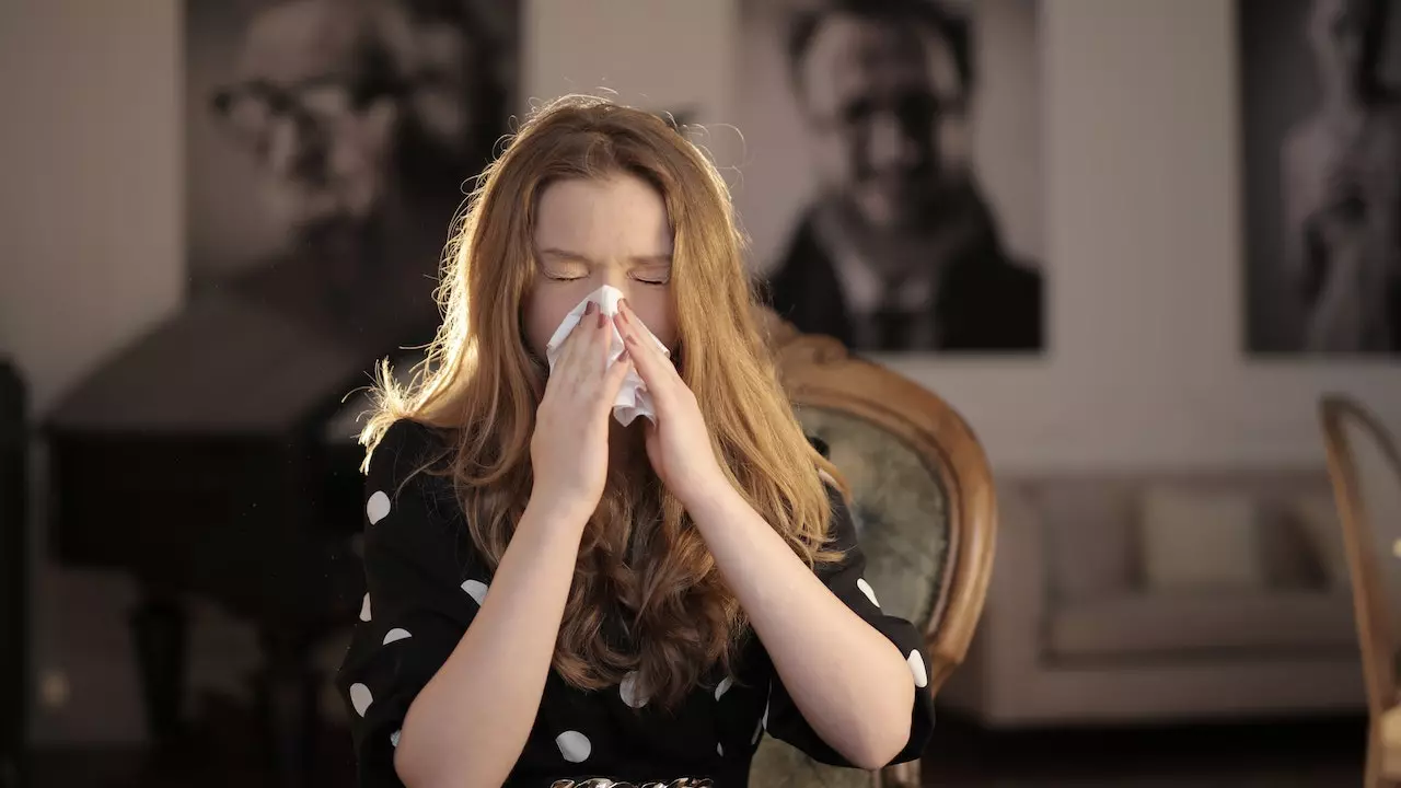 Healthy reasons for morning sneezing