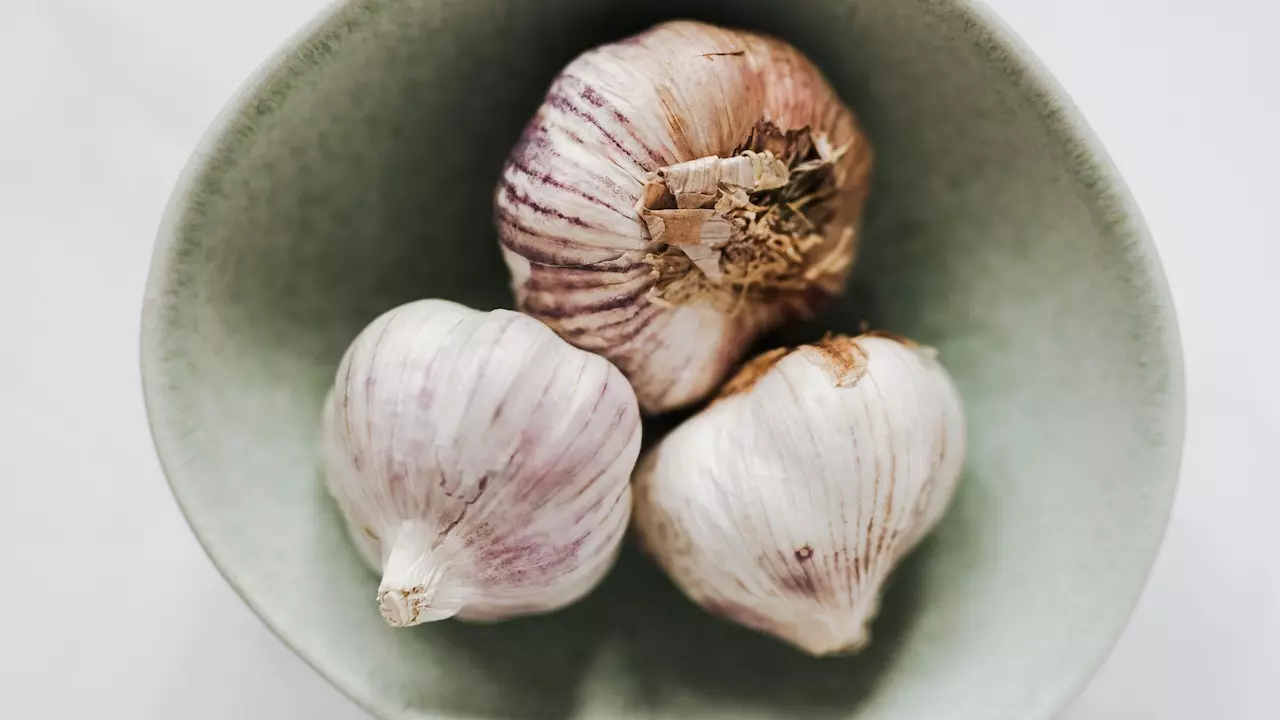 How to enjoy garlic in moderation