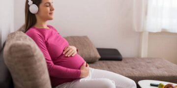 Listening to songs during pregnancy