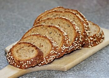 health benefits of whole grain bread