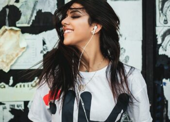 headphone-related hearing loss
