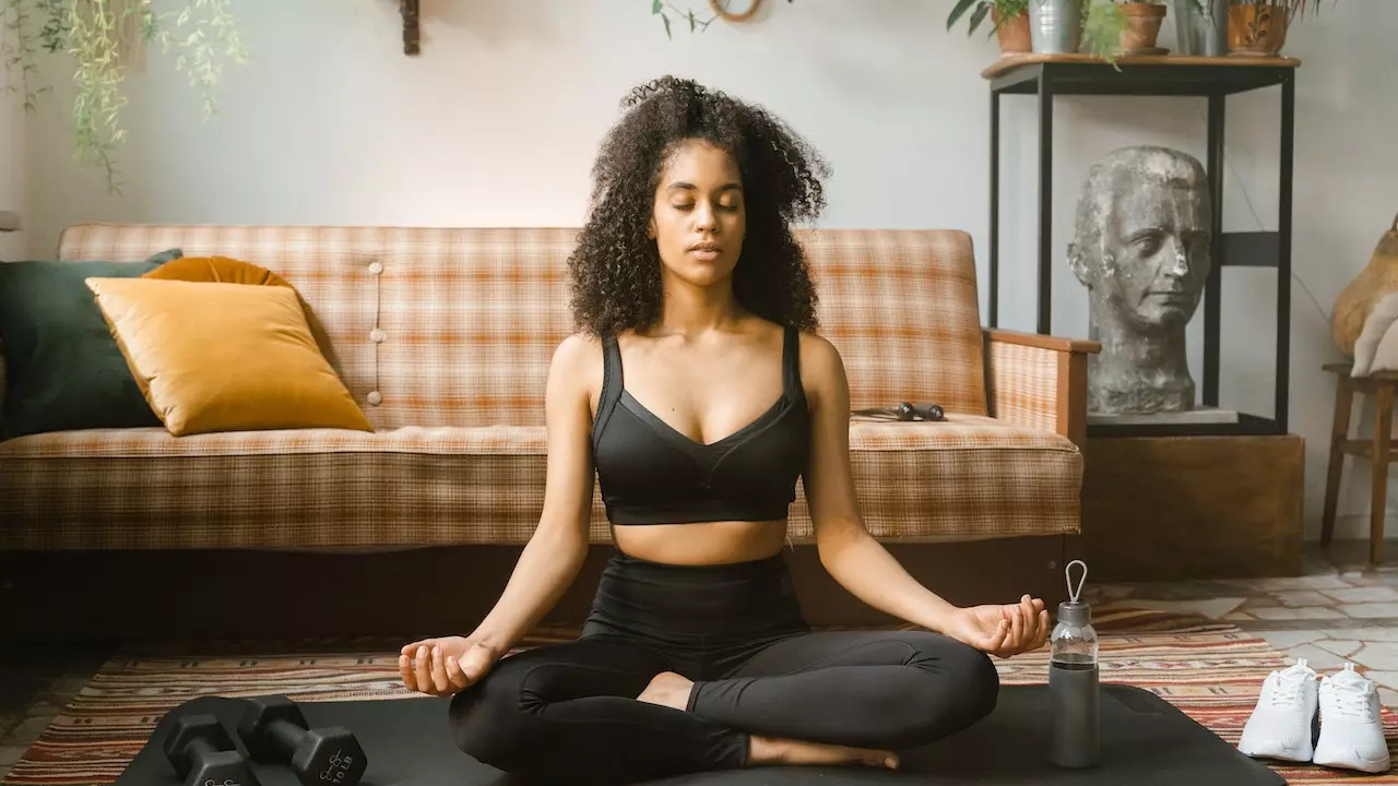 7 Benefits of Morning Meditation