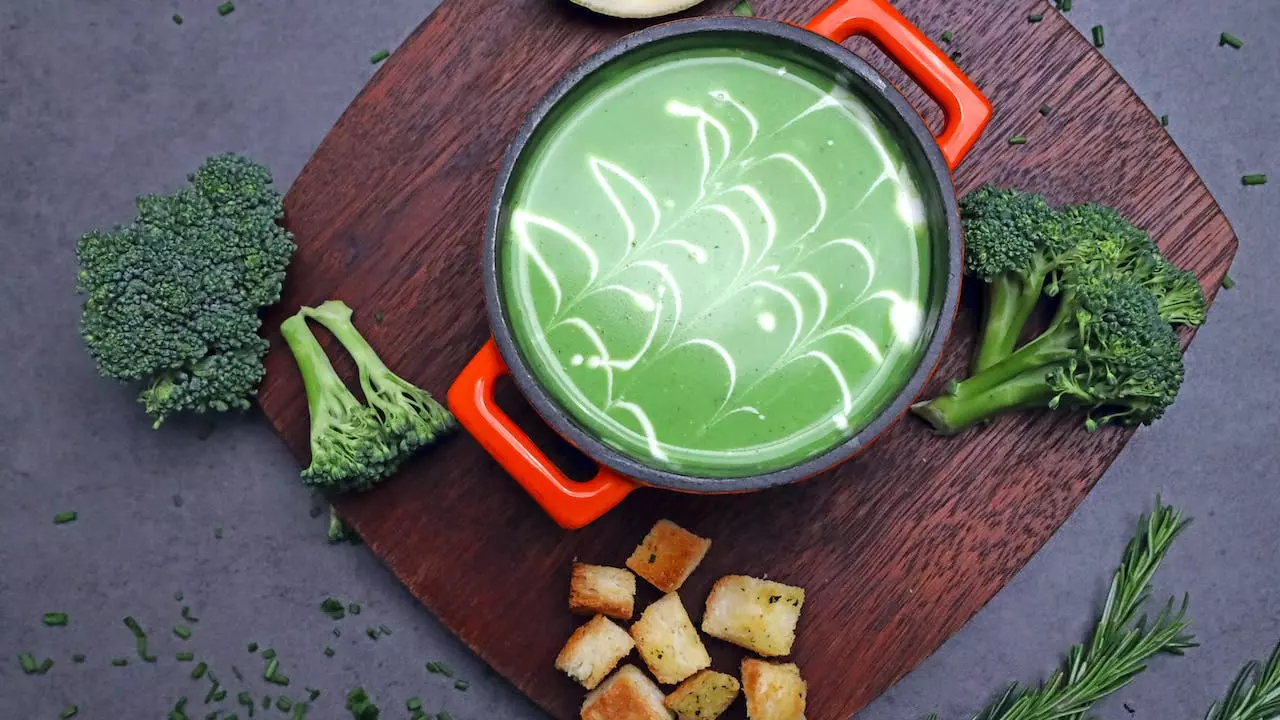 Broccoli and cheddar soup