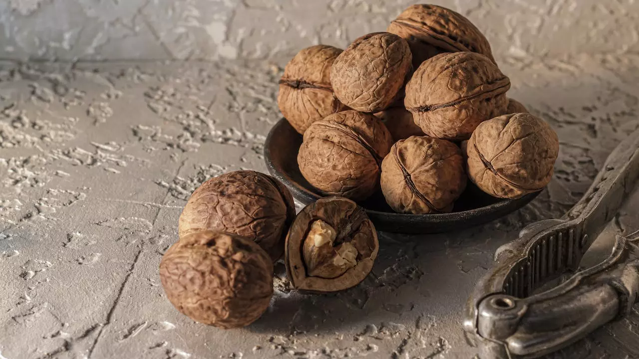 benefits of walnuts for brain