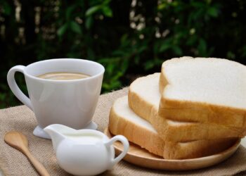 dangers of eating bread