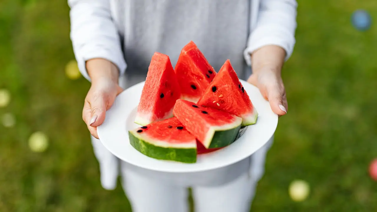 healthy summer fruits