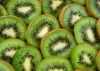 benefits of eating kiwi