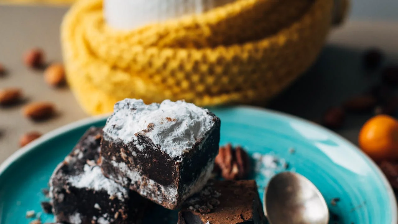 is dark chocolate healthier than regular chocolate