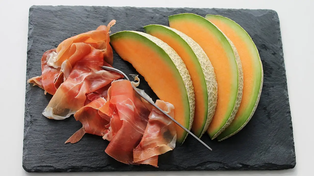 fruits for flat tummy and belly fat