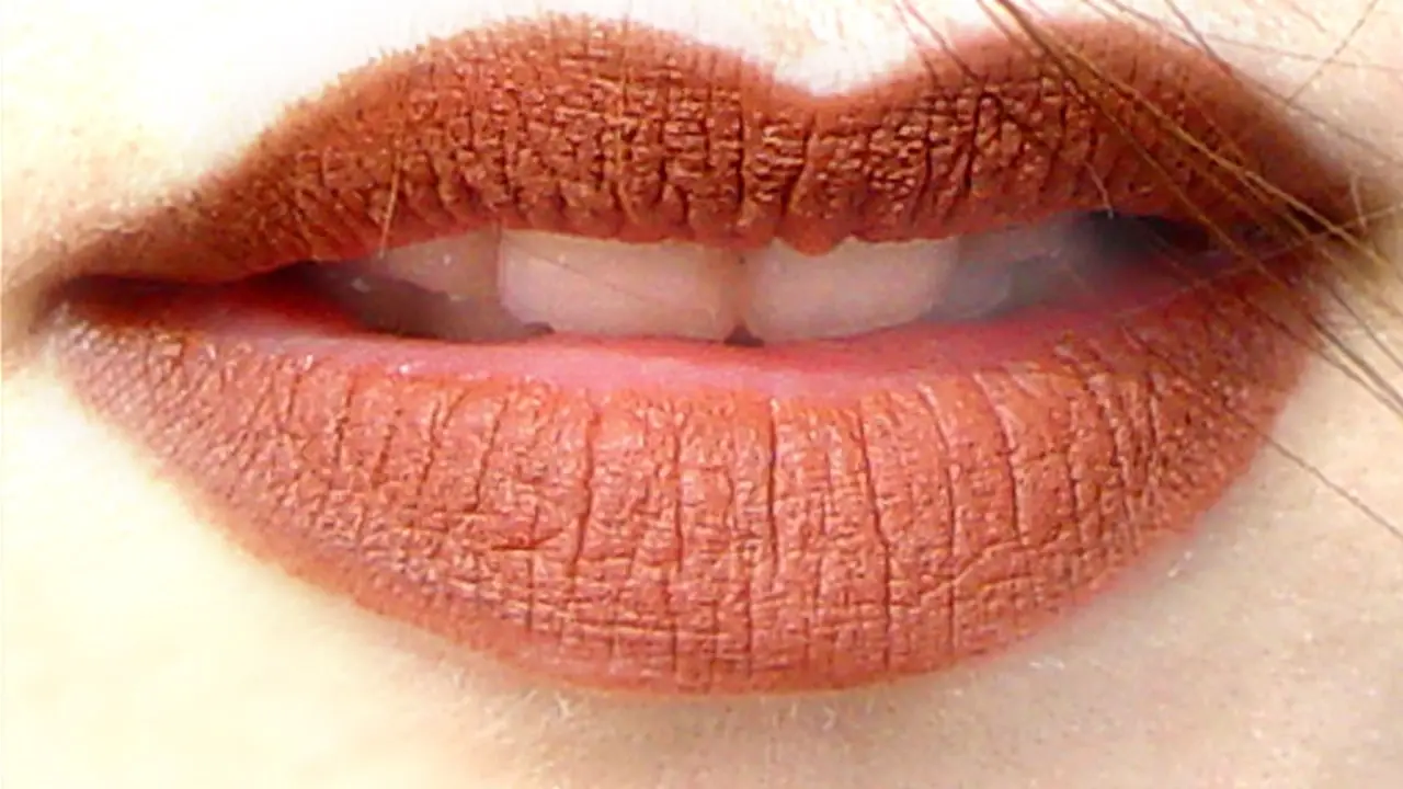 effective home remedies for chapped lips