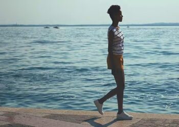 benefits of walking backwards uphill