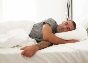 what foods to avoid before bedtime