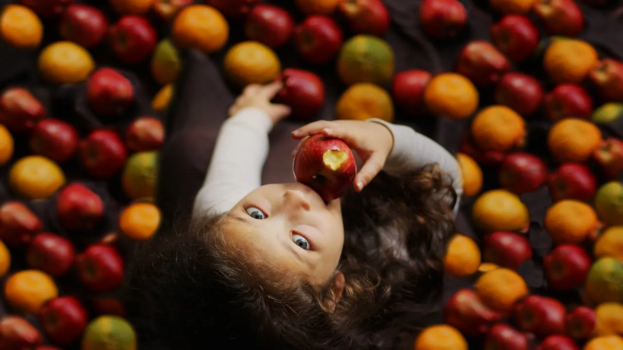 is eating an apple a day bad for you