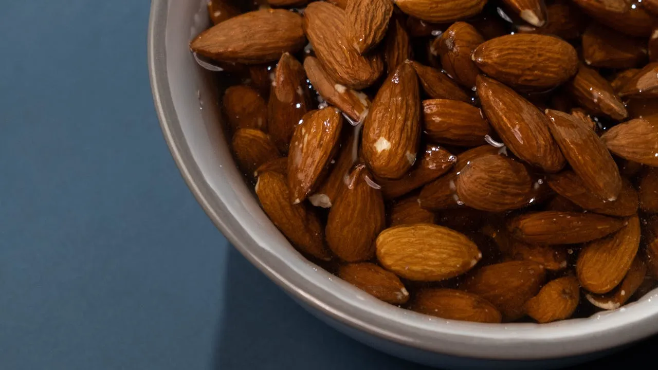 Sturdy Lifestyle The Power Benefits of Soaked Almonds 1